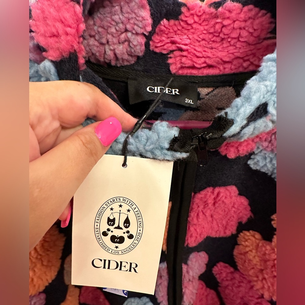 🆕Cider Women’s plus-size Black & Pink & Blue Sherpa Zip-up Jacket Coat💜💜3X - Picture 10 of 10